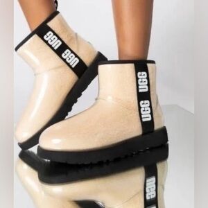 UGG Classic Clear mini boot size 8